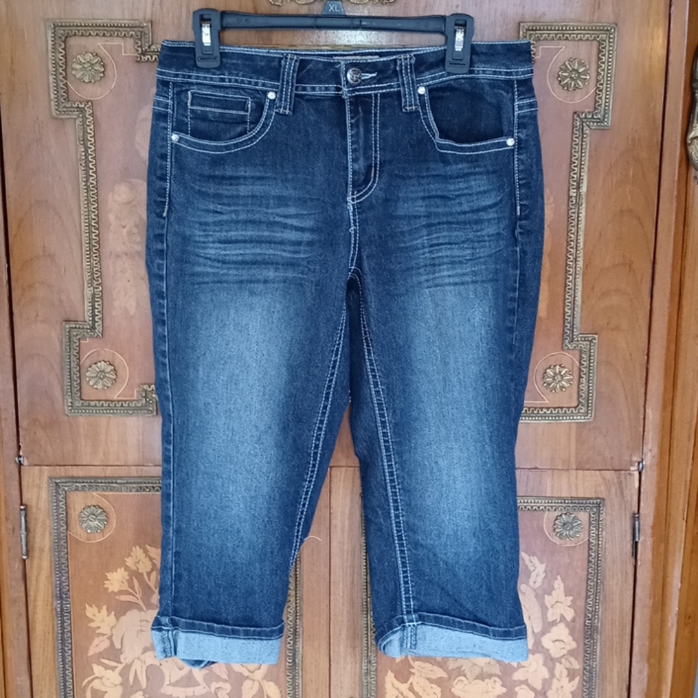 0504 AS IS Earl Jean Rhinestone Jean Capris
